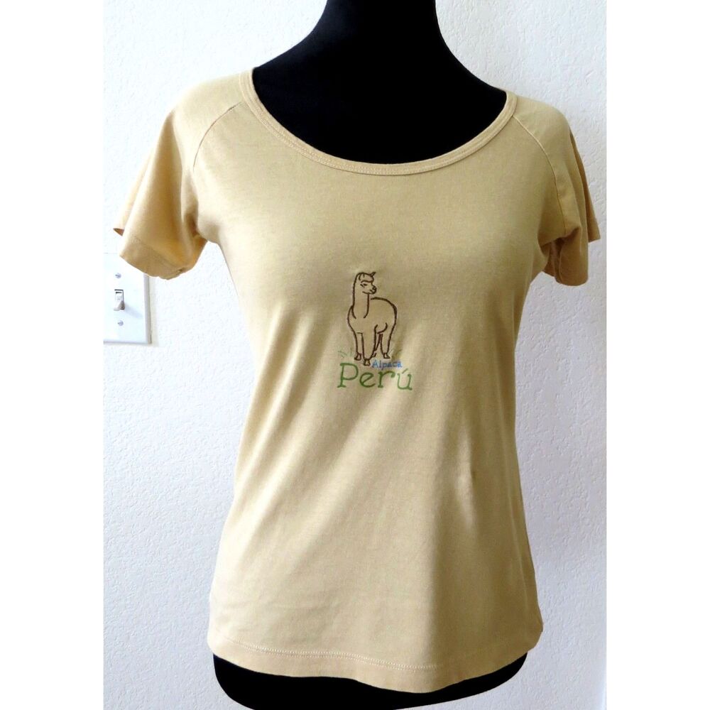 Morpho Peru Alpaca  Women's Embroidered T shirt  Goldenrod   Small EUC
